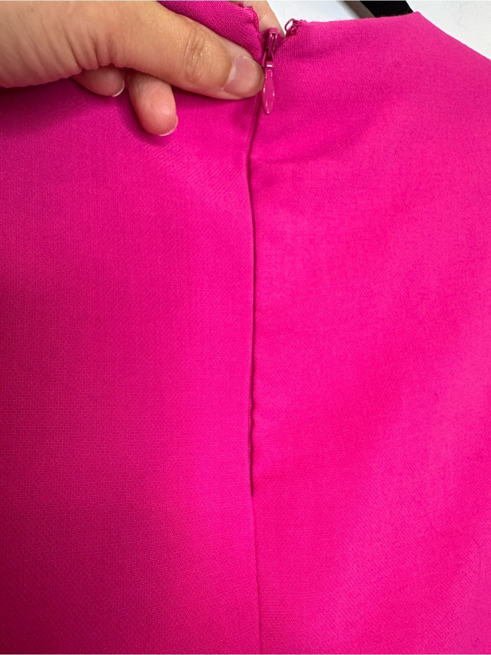 Victoria Beckham Target Sleeveless Hot Pink Shell Top fringe bottom sz small - Picture 7 of 7